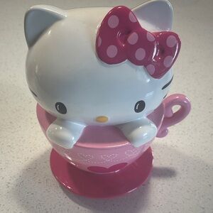 Hello Kitty White and Pink Teacup Figurine / bank